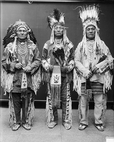 trang phục truyền thống canada